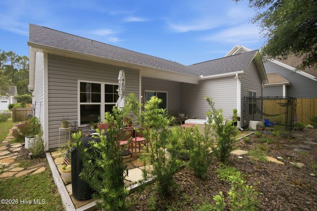 380 Southbend Court NE, Leland, NC 28451