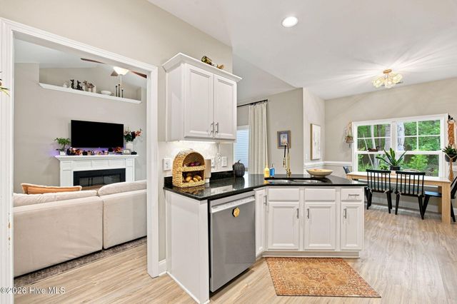 380 Southbend Court NE, Leland, NC 28451