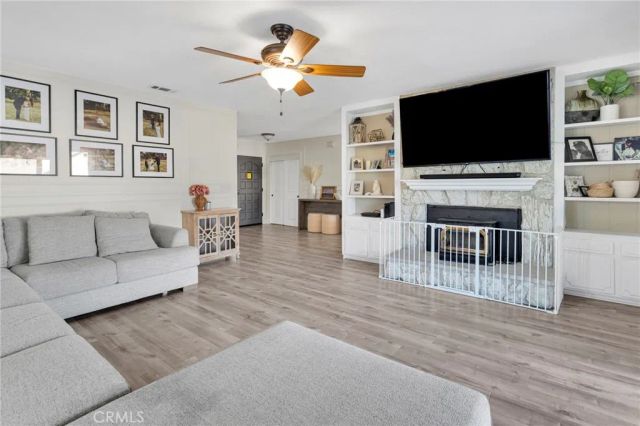 14127 Crow, Apple Valley, CA 92307