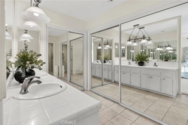 14127 Crow, Apple Valley, CA 92307