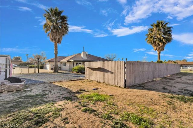 14127 Crow, Apple Valley, CA 92307