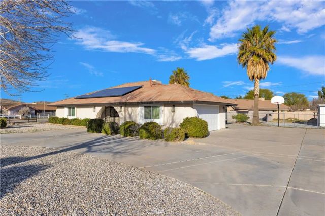 14127 Crow, Apple Valley, CA 92307