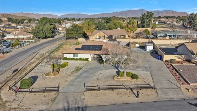 14127 Crow, Apple Valley, CA 92307