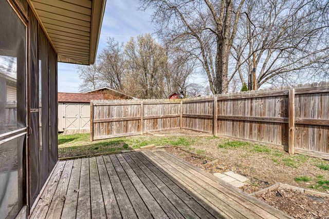 1320 S Second Street, Boonville, IN 47601