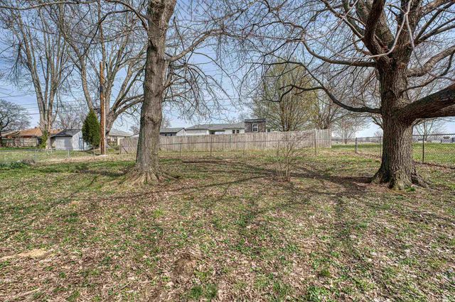 1320 S Second Street, Boonville, IN 47601