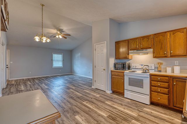 1320 S Second Street, Boonville, IN 47601