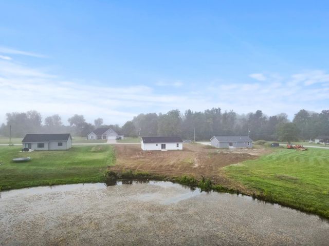 1161 E Dove Lane, Milford, IN 46542