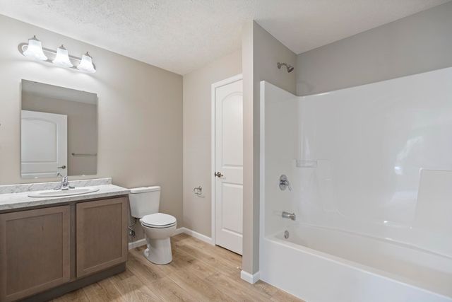 1161 E Dove Lane, Milford, IN 46542