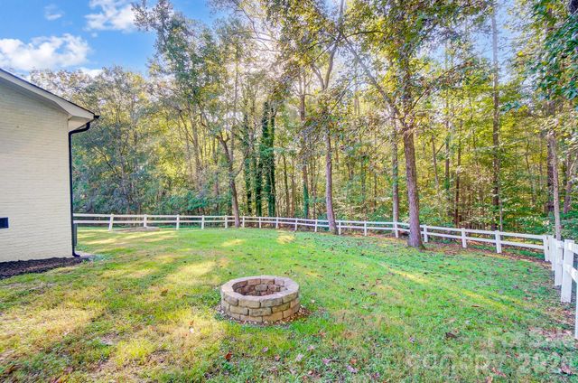 3800 Vanderburg Drive S, Concord, NC 28025