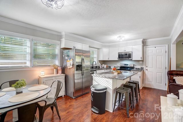 3800 Vanderburg Drive S, Concord, NC 28025