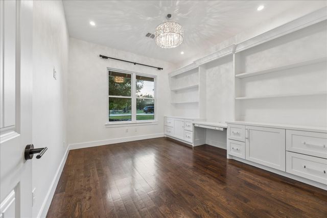 1899 Trebled Waters TRL, Dripping Springs, TX 78619