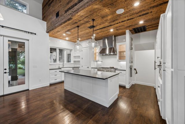 1899 Trebled Waters TRL, Dripping Springs, TX 78619