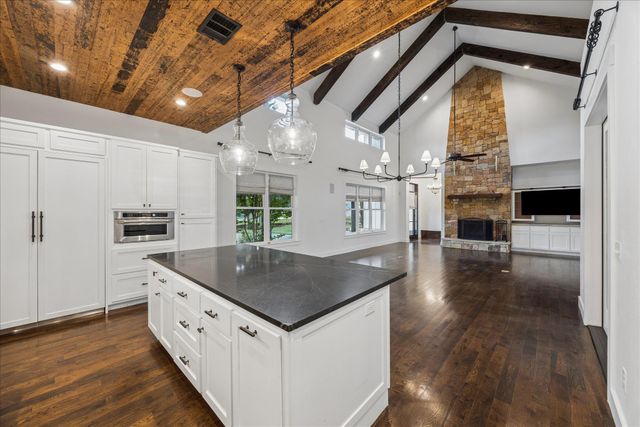 1899 Trebled Waters TRL, Dripping Springs, TX 78619