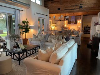 1899 Trebled Waters TRL, Dripping Springs, TX 78619