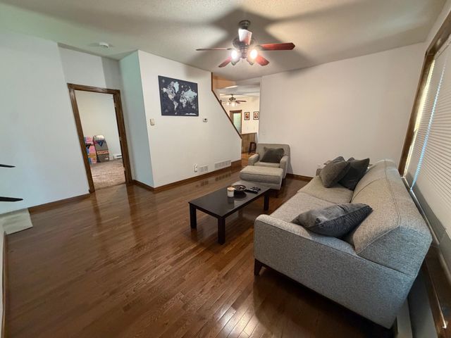 409 9th Street S, Fargo, ND 58103
