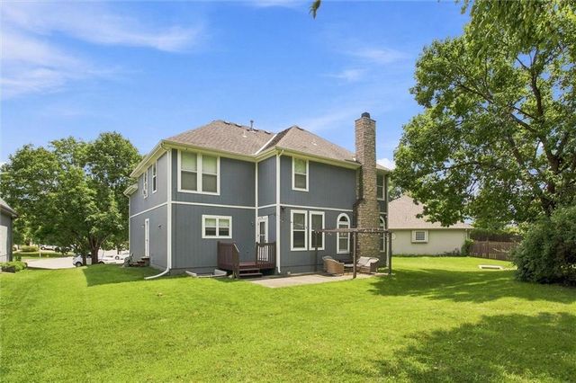 9414 Swarner Drive, Lenexa, KS 66215