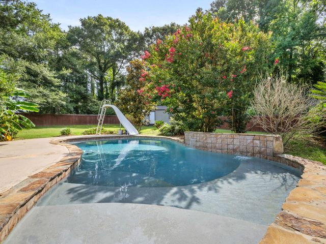 2884 Slagle Rd, Leesville, LA 71446