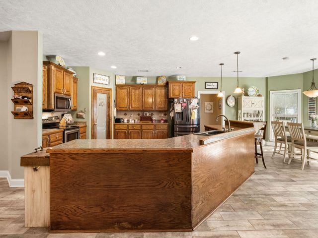 2884 Slagle Rd, Leesville, LA 71446