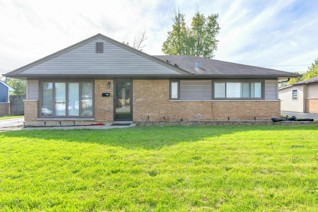 167 N Shabbona Drive, Park Forest, IL 60466 — photo 2