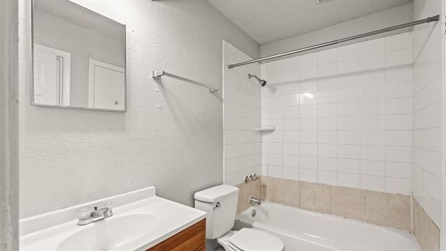 201 NW 121st Street, Oklahoma City, OK 73114