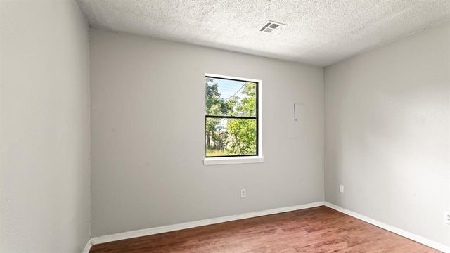 201 NW 121st Street, Oklahoma City, OK 73114