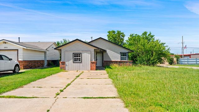 201 NW 121st Street, Oklahoma City, OK 73114