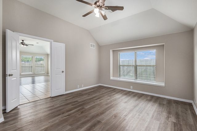 824 Cutting Horse Drive, Mansfield, TX 76063