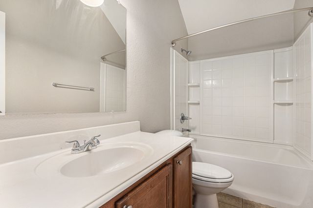 824 Cutting Horse Drive, Mansfield, TX 76063