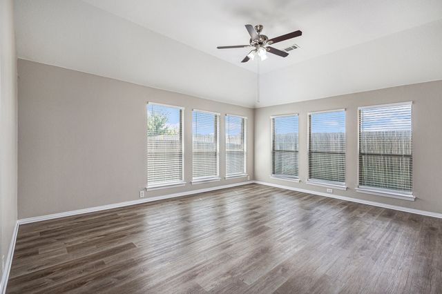 824 Cutting Horse Drive, Mansfield, TX 76063