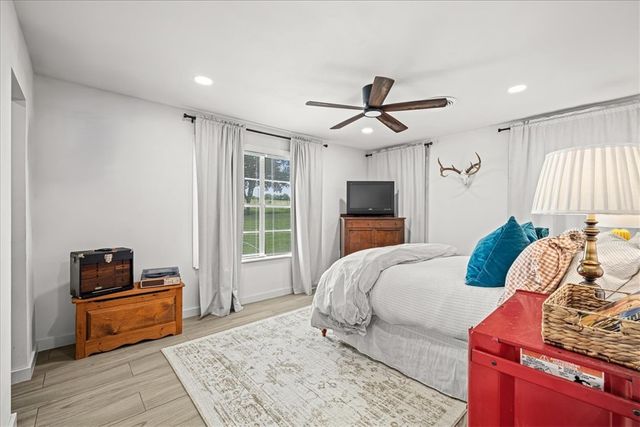 4228 FM 390 West, Burton, TX 77835