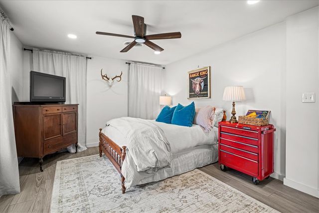 4228 FM 390 West, Burton, TX 77835