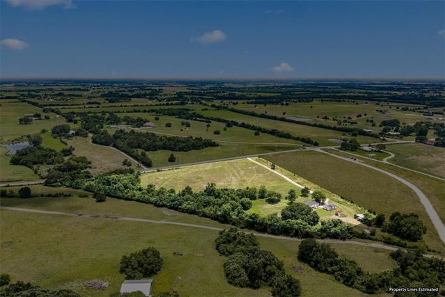 4228 FM 390 West, Burton, TX 77835