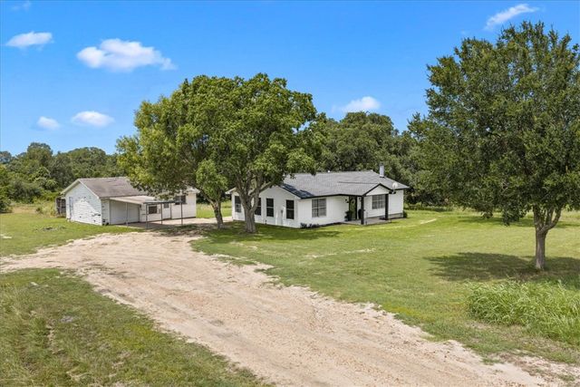 4228 FM 390 West, Burton, TX 77835