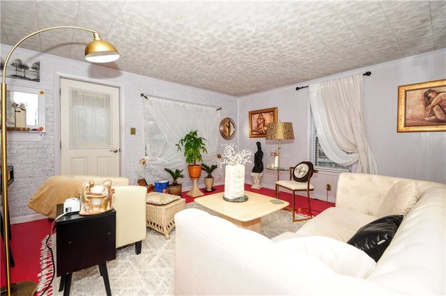 2 McCormick Ave., Uniontown, PA 15401