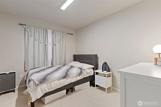 16522 1st Park SE, Bothell, WA 98012