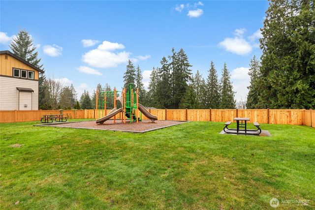 16522 1st Park SE, Bothell, WA 98012