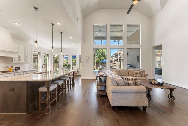 32064 Autumn Orchard Lane, Conroe, TX 77385