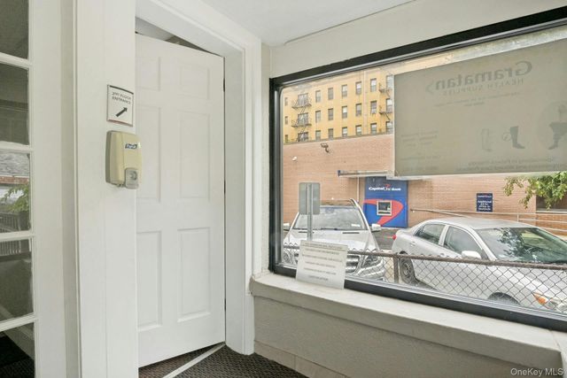 504 Gramatan Avenue 2nd Floor Store Front, Mount Vernon, NY 10552