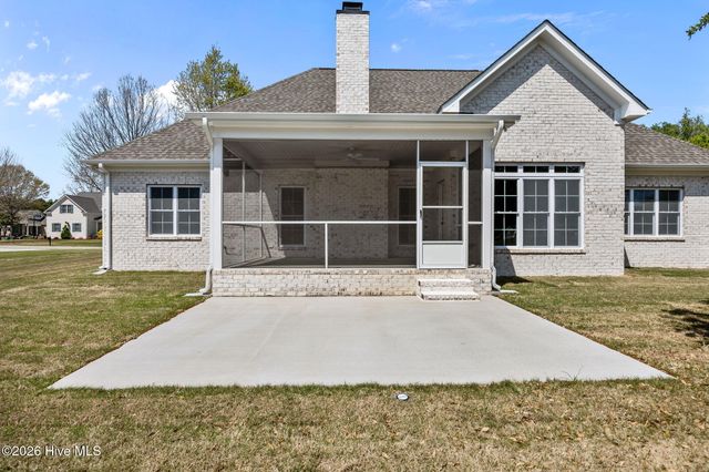404 Donald Drive, Winterville, NC 28590
