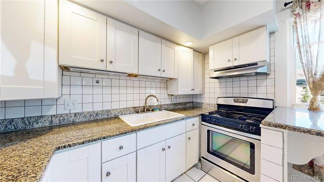 1001 S Pennsylvania Street, Denver, CO 80209