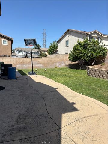 15454 Hoover Lane, Fontana, CA 92336
