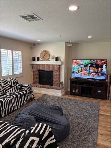 15454 Hoover Lane, Fontana, CA 92336
