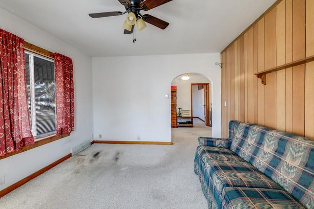 1423 S 14th STREET, Manitowoc, WI 54220