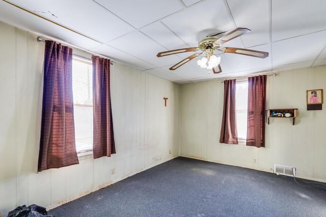 1423 S 14th STREET, Manitowoc, WI 54220