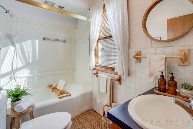 1423 S 14th STREET, Manitowoc, WI 54220