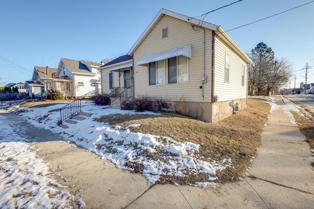 1423 S 14th STREET, Manitowoc, WI 54220