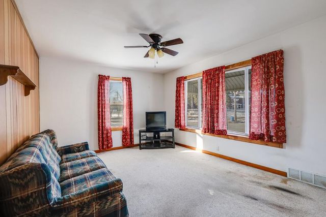 1423 S 14th STREET, Manitowoc, WI 54220