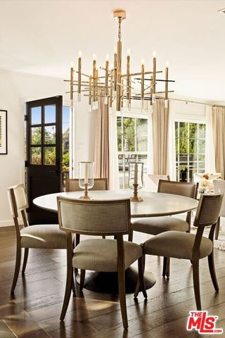 8289 Hollywood Boulevard, Los Angeles, CA 90069