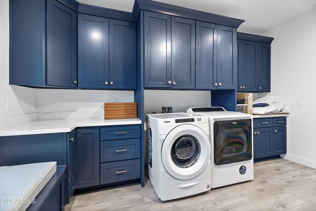 7480 E SWEETWATER Avenue E, Scottsdale, AZ 85260