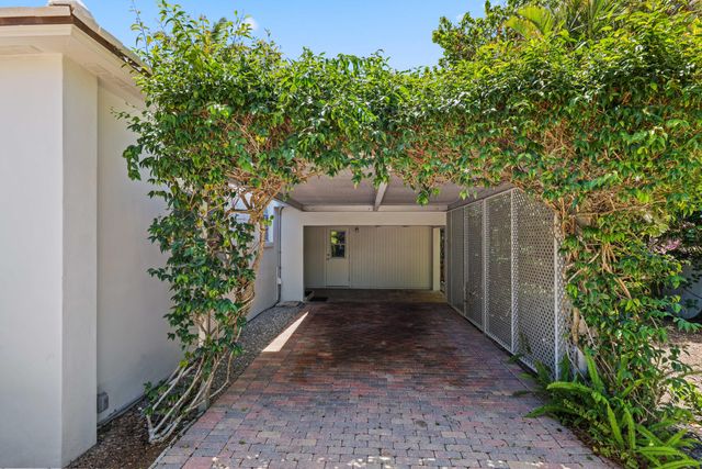 246 Merrain Road, Palm Beach, FL 33480